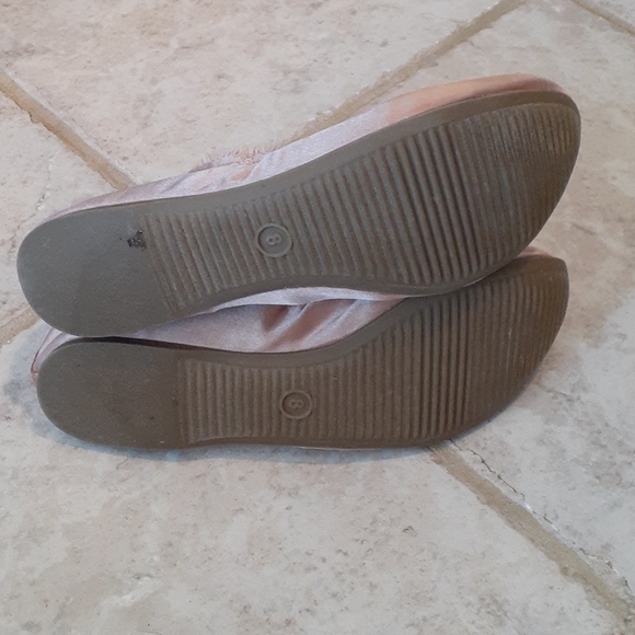 Flats - Picture 5 of 6